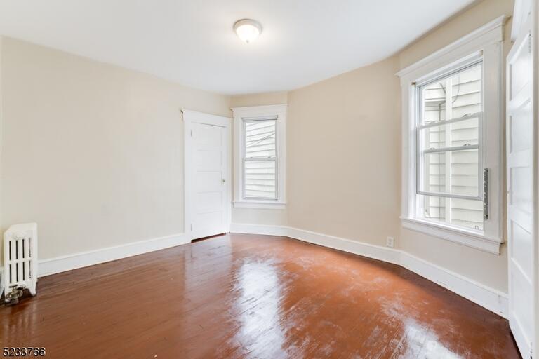 Property listing MLS 4047177 photo 5