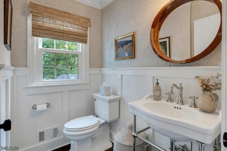 Property listing MLS 4047184 photo 17
