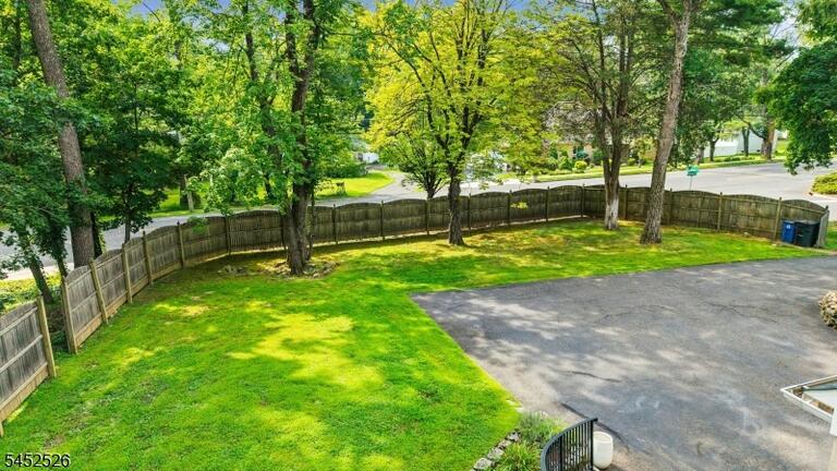 Property listing MLS 4047184 photo 33