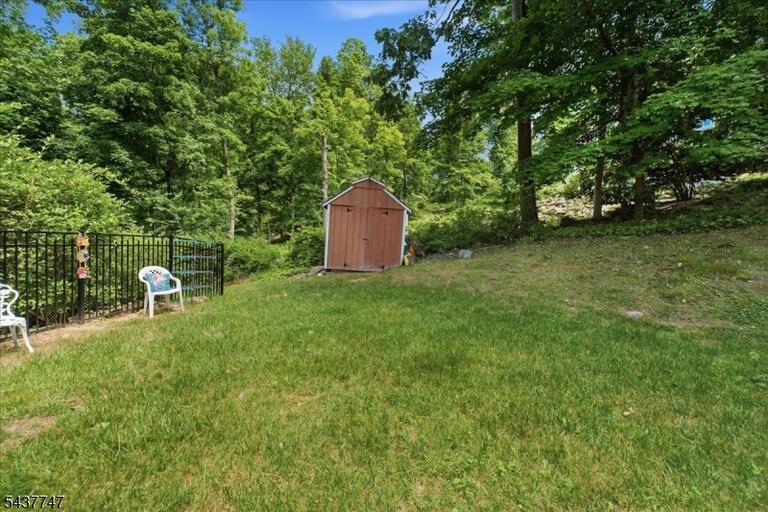 Property listing MLS 4047214 photo 28