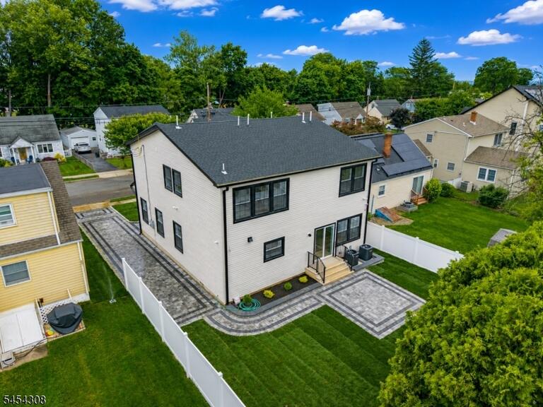 Property listing MLS 4047242 photo 2