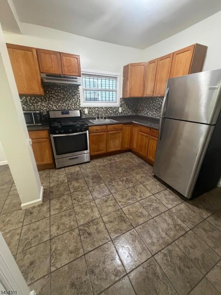 Property listing MLS 4047247 photo 17