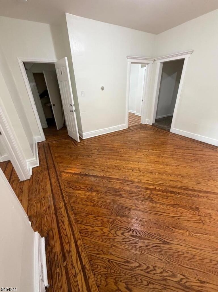 Property listing MLS 4047247 photo 5
