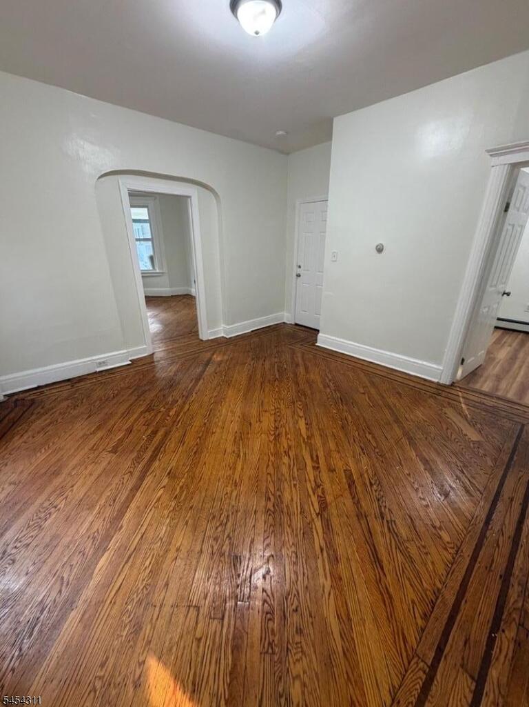 Property listing MLS 4047247 photo 7