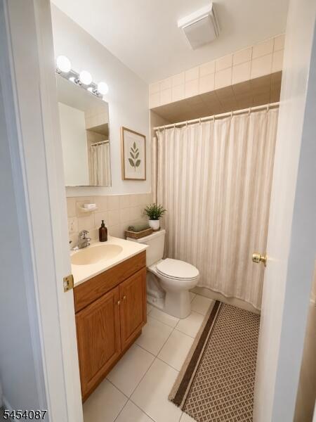 Property listing MLS 4047250 photo 2