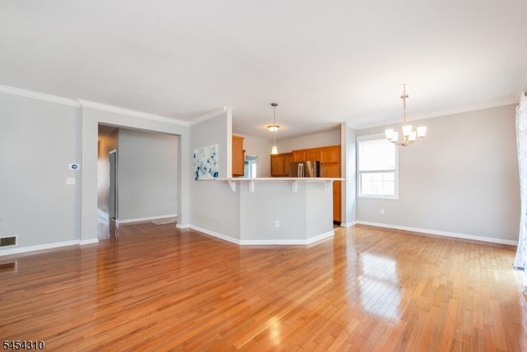 Property listing MLS 4047256 photo 3