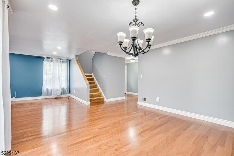 Property listing MLS 4047290 photo 14