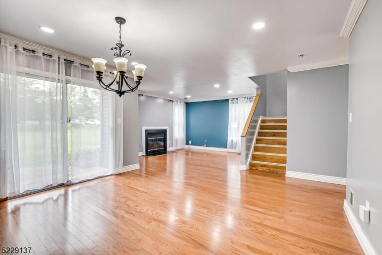 Property listing MLS 4047290 photo 15