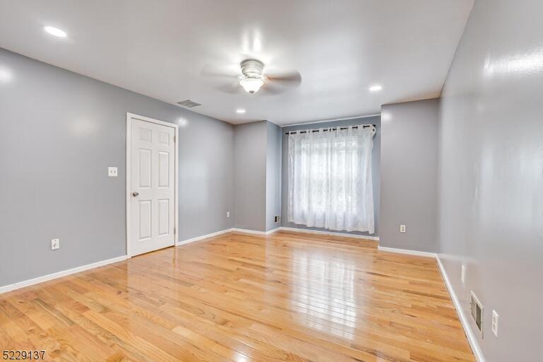 Property listing MLS 4047290 photo 26
