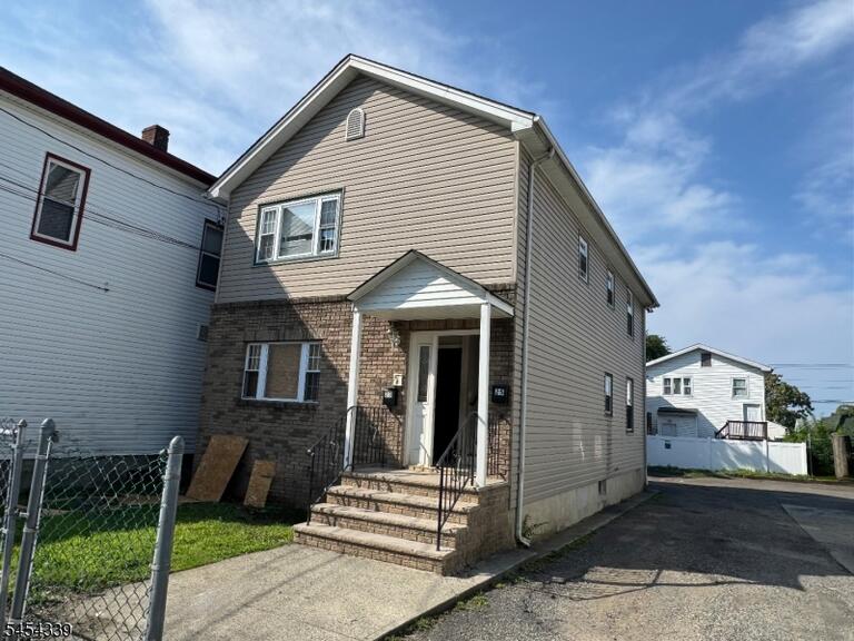 Property listing MLS 4047336 photo 4
