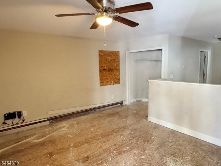 Property listing MLS 4047336 photo 5