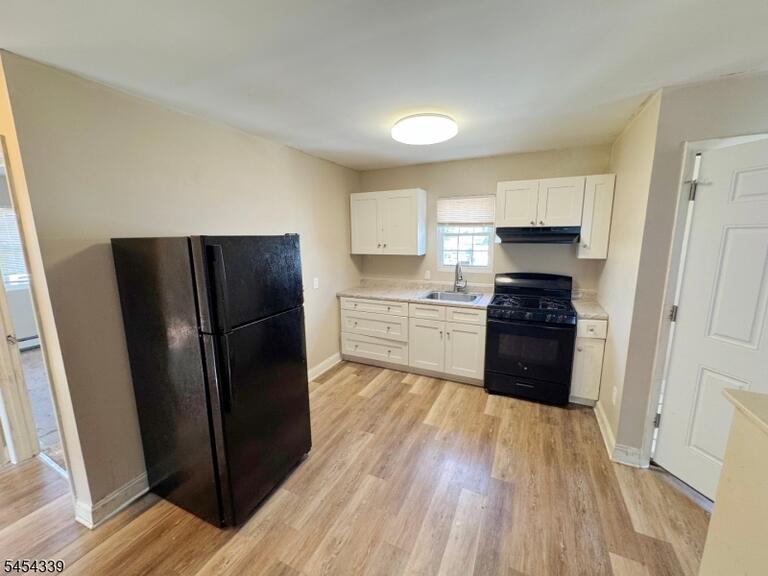 Property listing MLS 4047336 photo 9