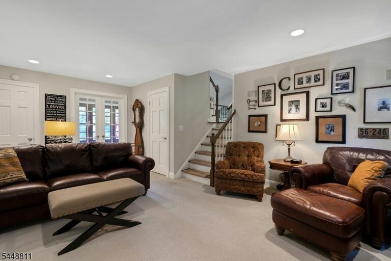 Property listing MLS 4047342 photo 23