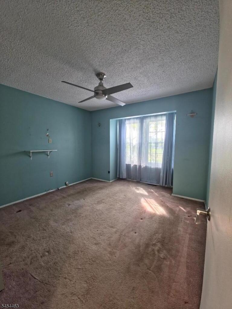 Property listing MLS 4047360 photo 19