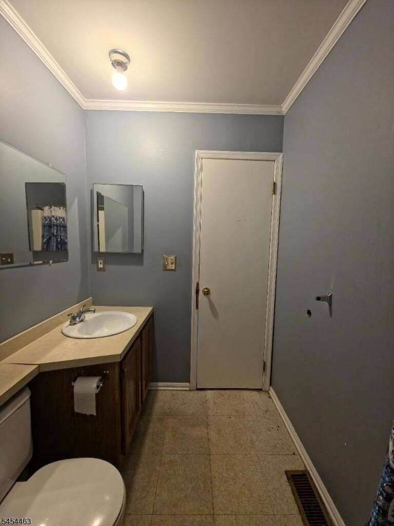 Property listing MLS 4047360 photo 27