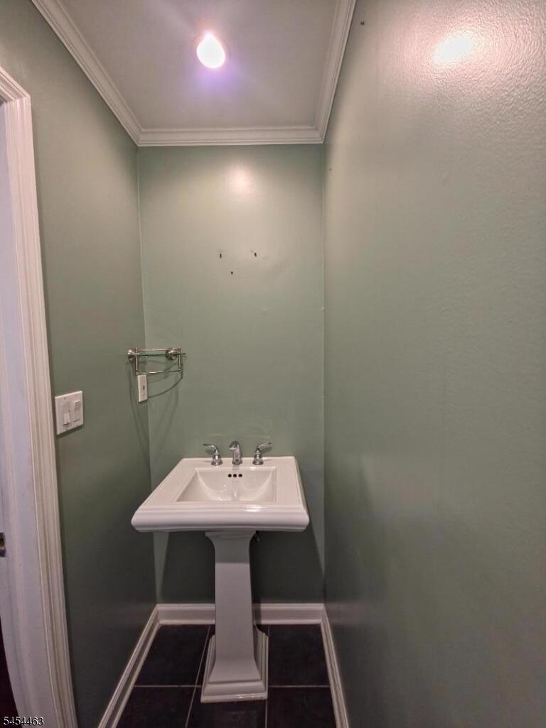 Property listing MLS 4047360 photo 4