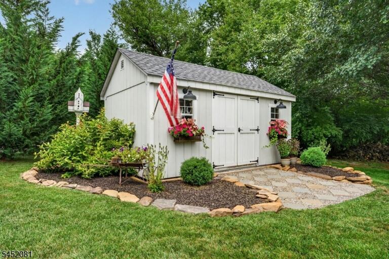 Property listing MLS 4047369 photo 47