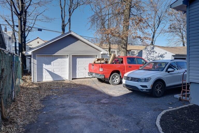 Property listing MLS 4047387 photo 31
