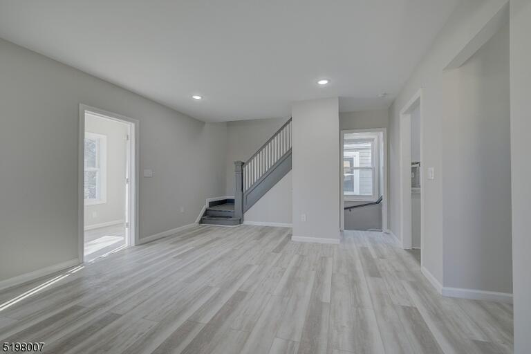Property listing MLS 4047387 photo 9