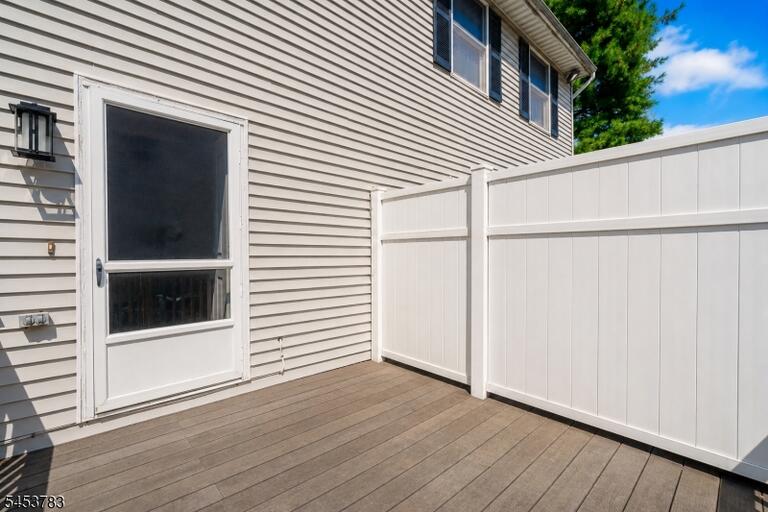 Property listing MLS 4047401 photo 18