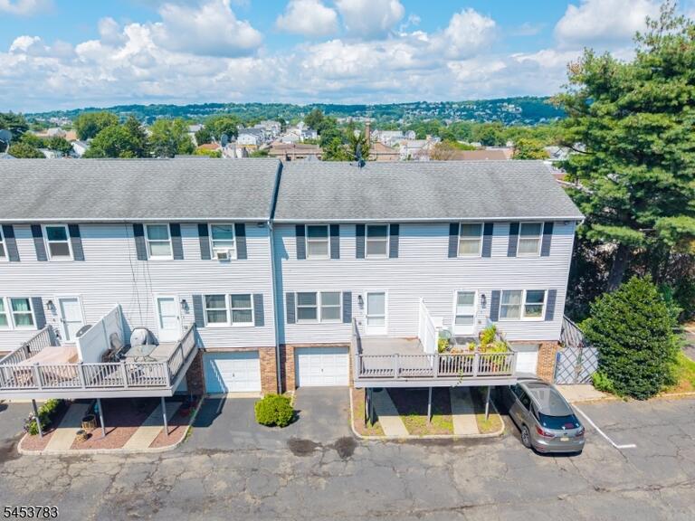 Property listing MLS 4047401 photo 23