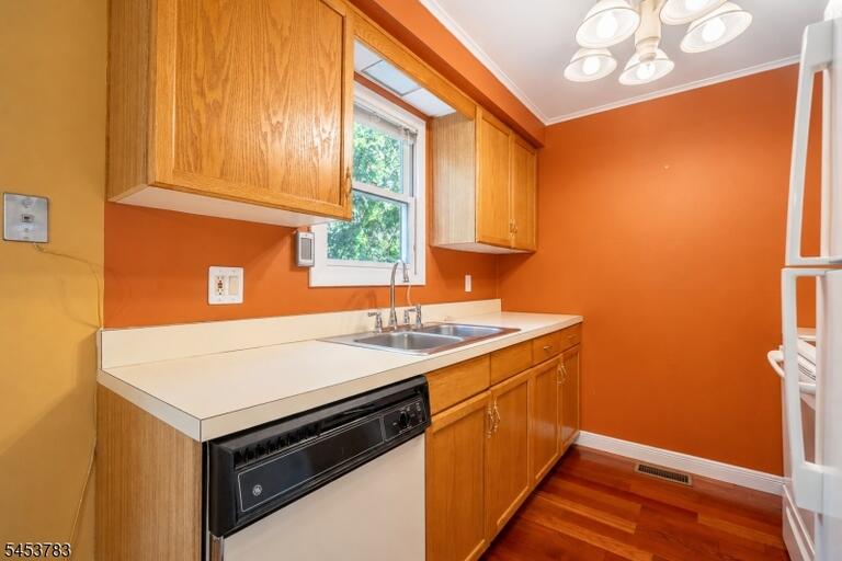 Property listing MLS 4047401 photo 8