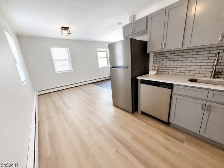 Property listing MLS 4047413 photo 10