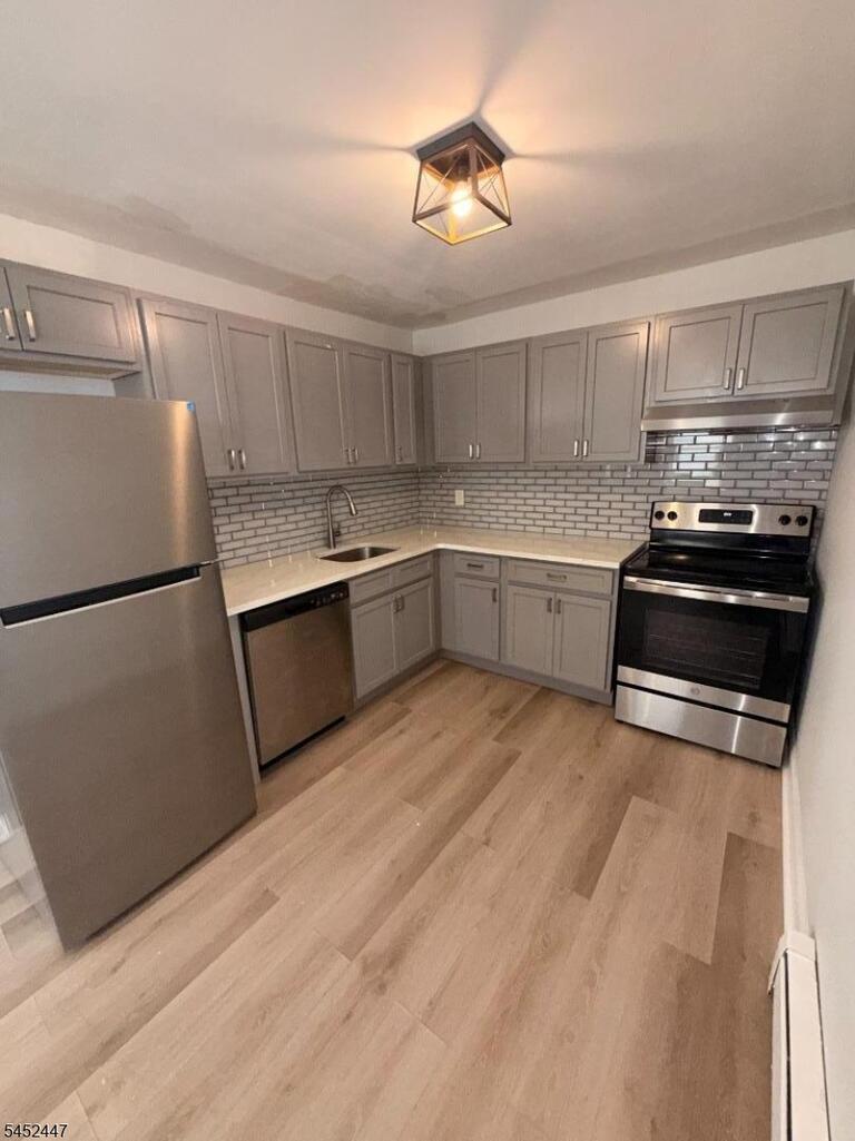 Property listing MLS 4047413 photo 9