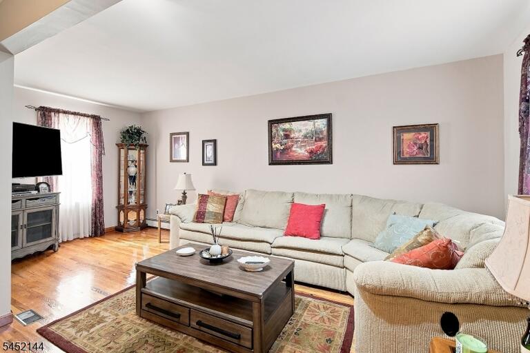 Property listing MLS 4047422 photo 14