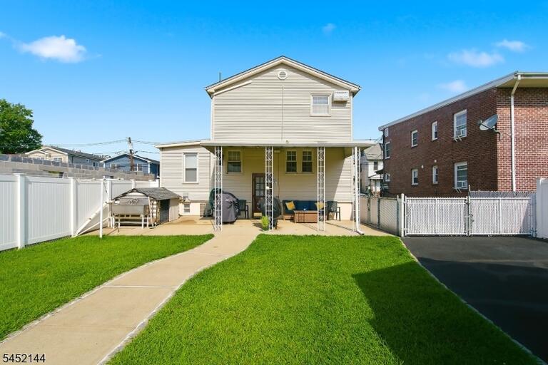 Property listing MLS 4047422 photo 27