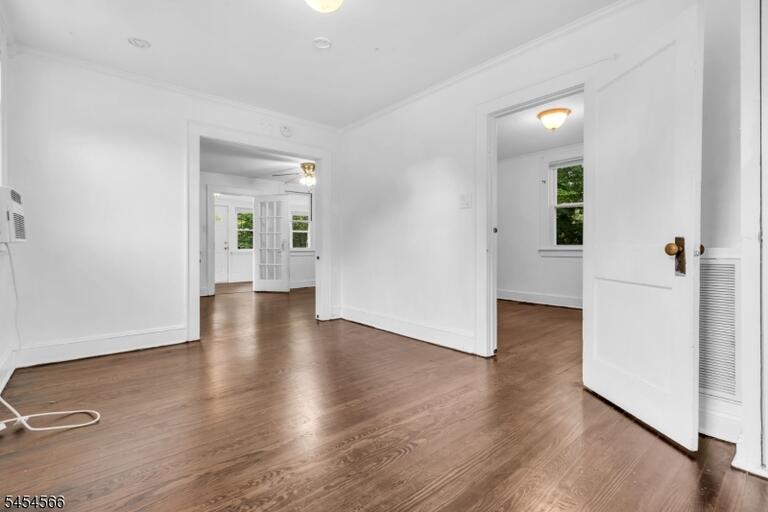 Property listing MLS 4047486 photo 10