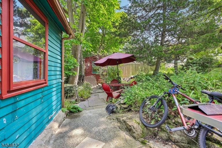 Property listing MLS 4047500 photo 30