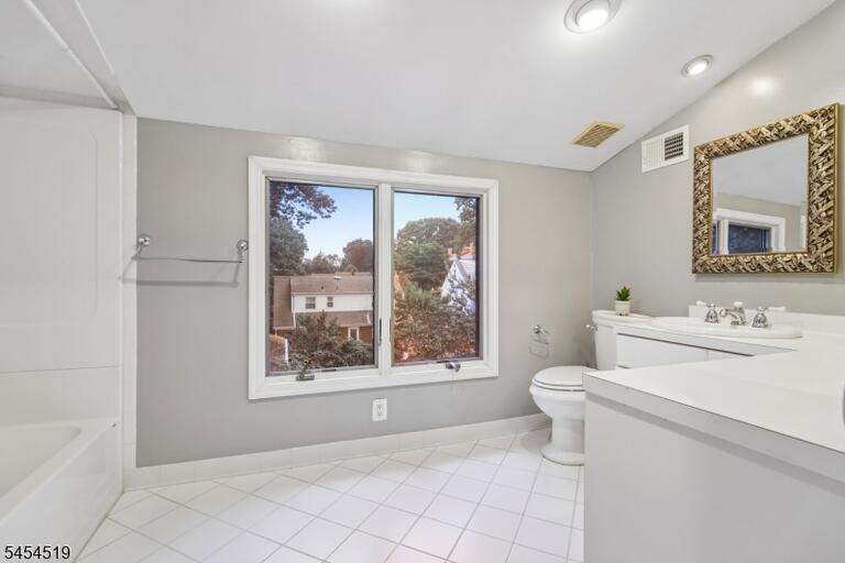 Property listing MLS 4047530 photo 20