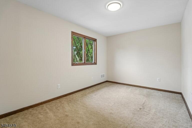 Property listing MLS 4047530 photo 27