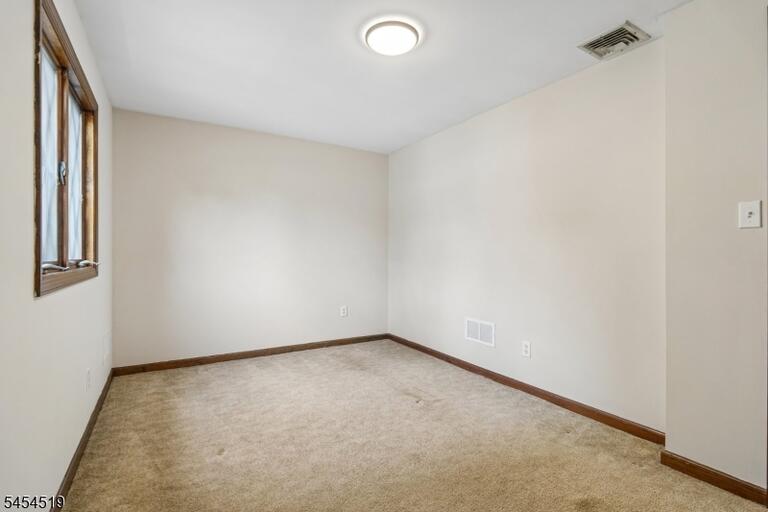 Property listing MLS 4047530 photo 28