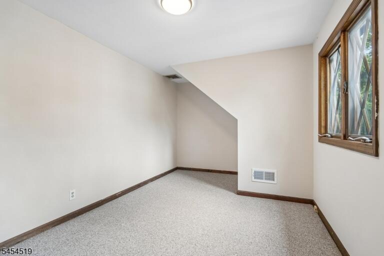 Property listing MLS 4047530 photo 29
