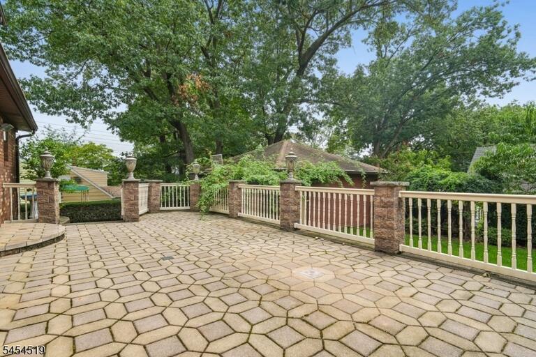 Property listing MLS 4047530 photo 42