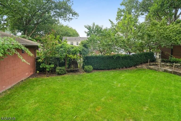 Property listing MLS 4047530 photo 46