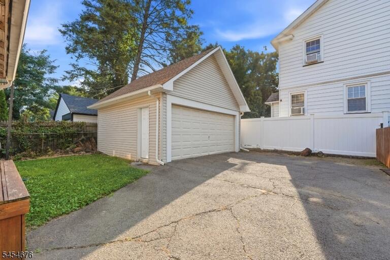 Property listing MLS 4047556 photo 34
