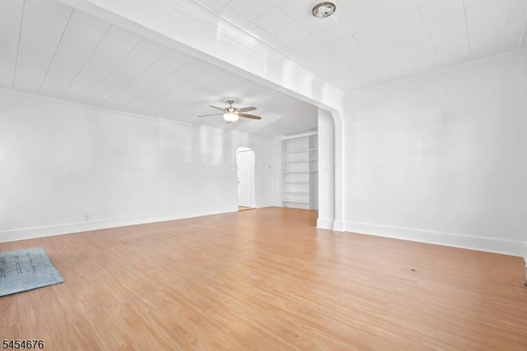 Property listing MLS 4047556 photo 4
