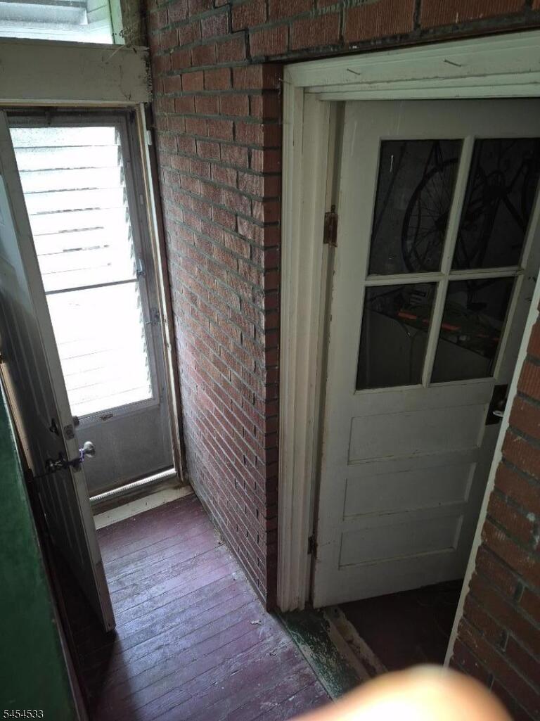 Property listing MLS 4047563 photo 14