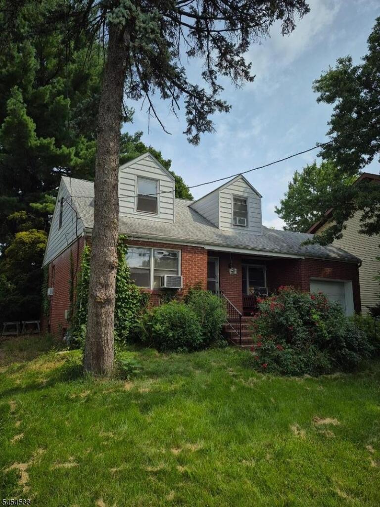 Property listing MLS 4047563 photo 2