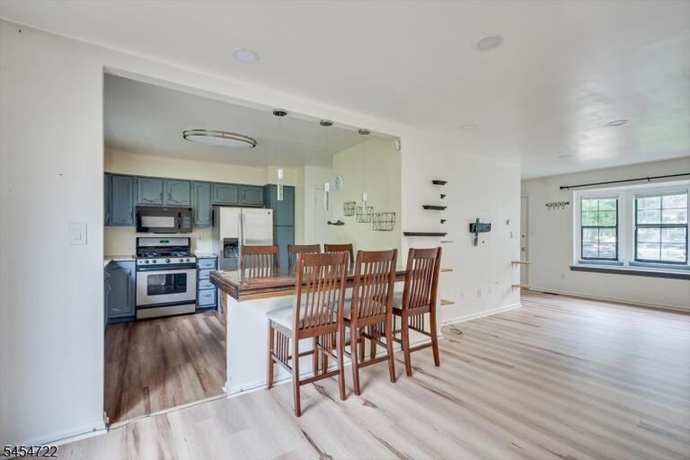 Property listing MLS 4047580 photo 15
