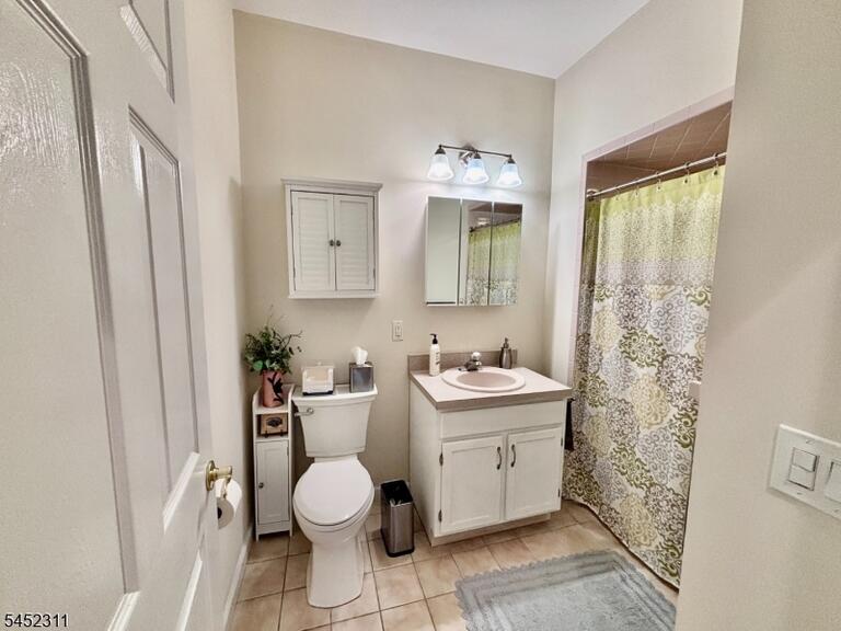 Property listing MLS 4047604 photo 11