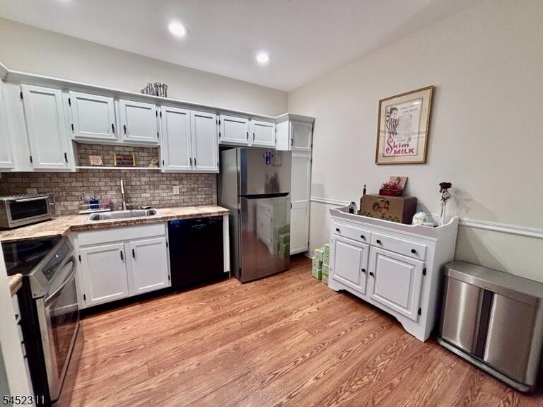Property listing MLS 4047604 photo 5