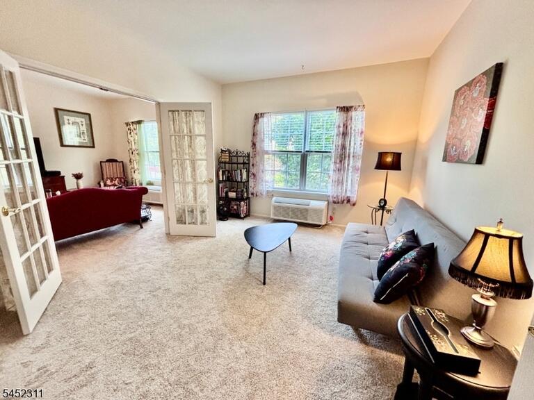 Property listing MLS 4047604 photo 8