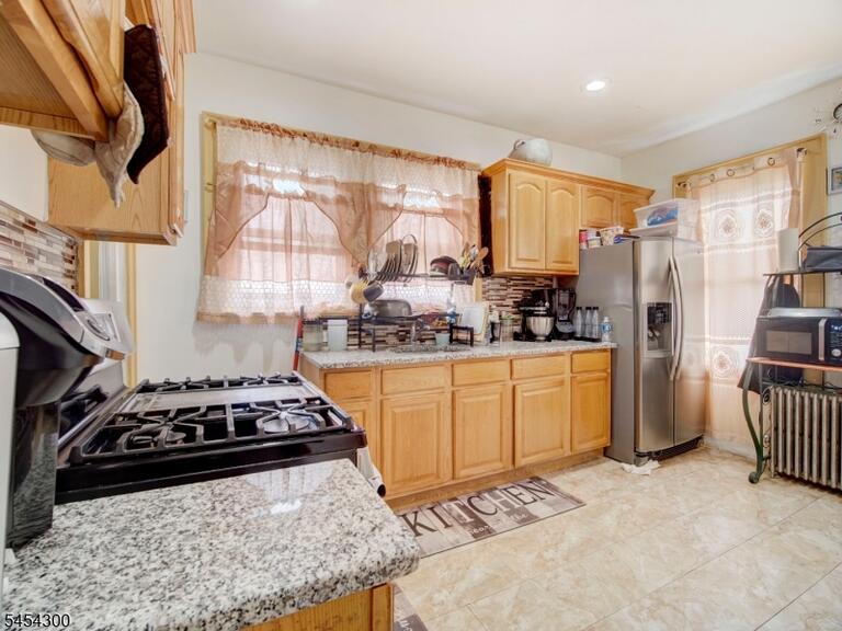 Property listing MLS 4047615 photo 4