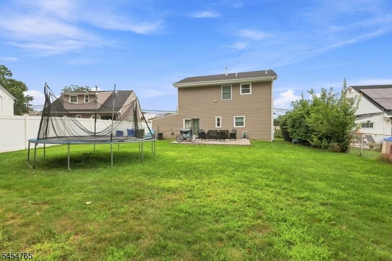 Property listing MLS 4047624 photo 5