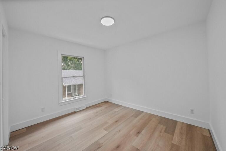 Property listing MLS 4047627 photo 11