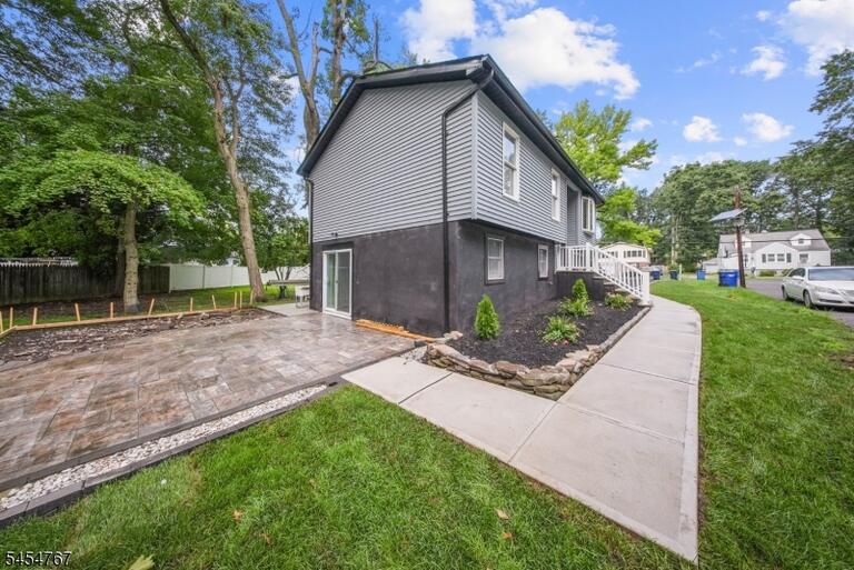 Property listing MLS 4047627 photo 37